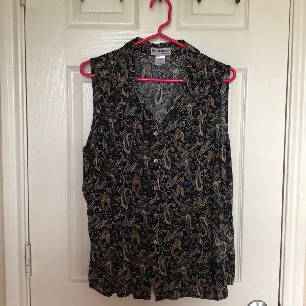 Paisley button up navy tank